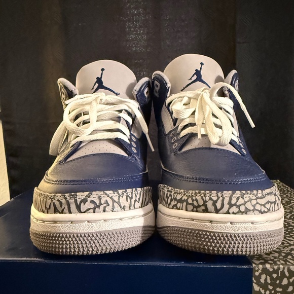 Jordan 3 Retro - Picture 7 of 10